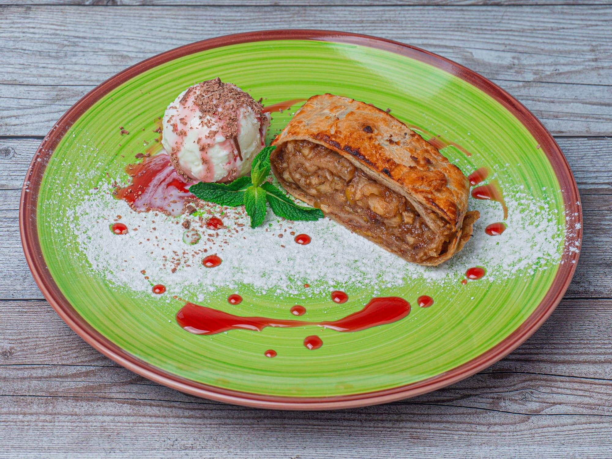 Штрудель яблочный